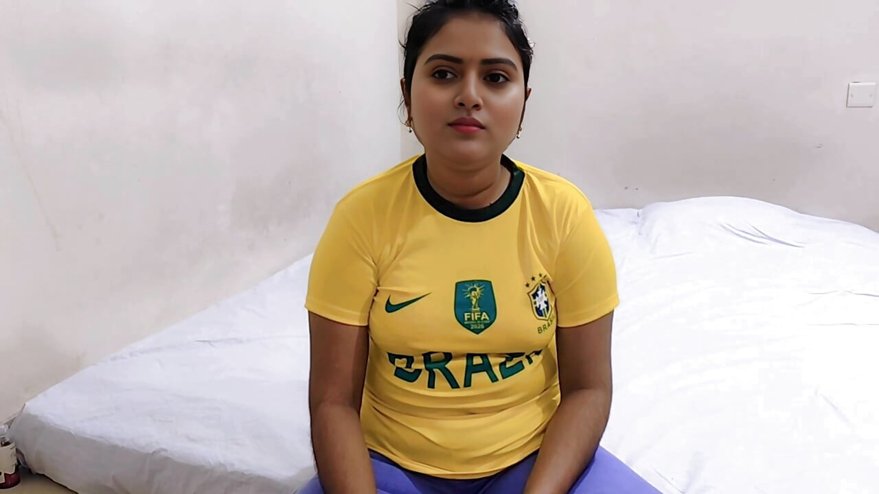 Abang tiri mengongkek adik tirinya yang cantik semasa bertaruh dalam permainan bola sepak. (Audio Bangla penuh)