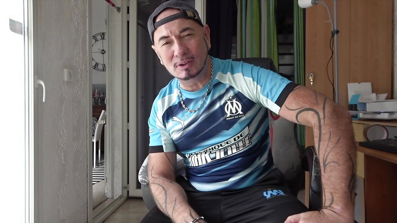 Fucked raw by the big dick of muy straight friend