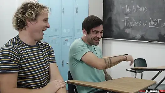 Zerotolerancefilms Tag den lehrer im team 2 - szene 3