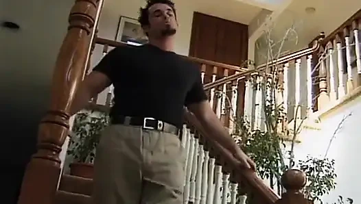 Blonde schlampen lutschen titten und fingern tropfende löcher