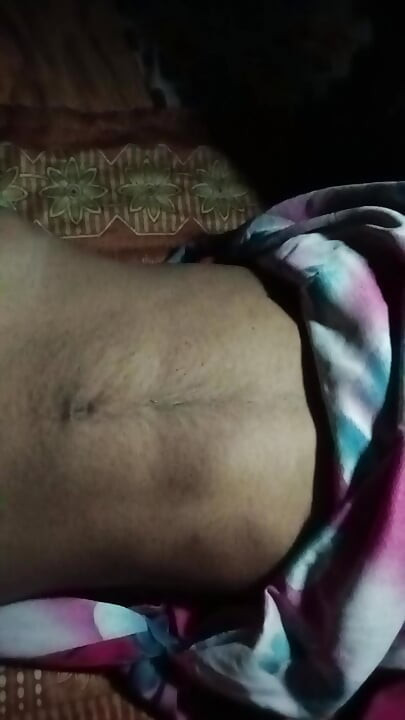 Desi girl takes off her clothes on video call