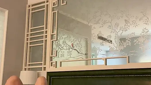 Lulu Wild - der job fickte Lulu im Hotelfenster, damit jeder ihren körper sehen kann