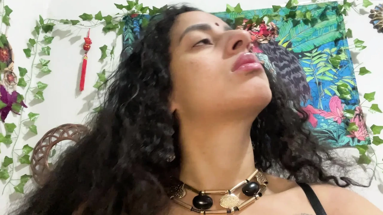 Flu goddess showing hairy ass