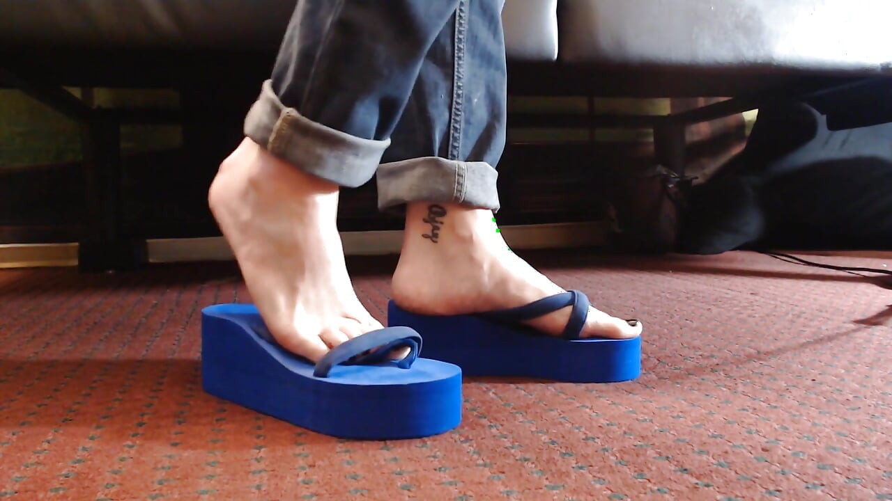 Flipflopsy z pianki platformowej