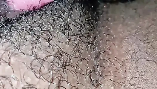 Die verschwitzte muschi des verheirateten Gläubigen nach dem gottesdienst lutschen