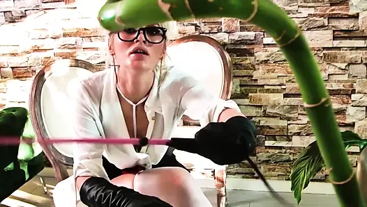 Dirty footjob teacher