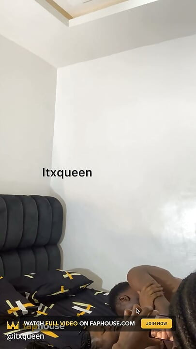 Pato i Itxqueen za sceną