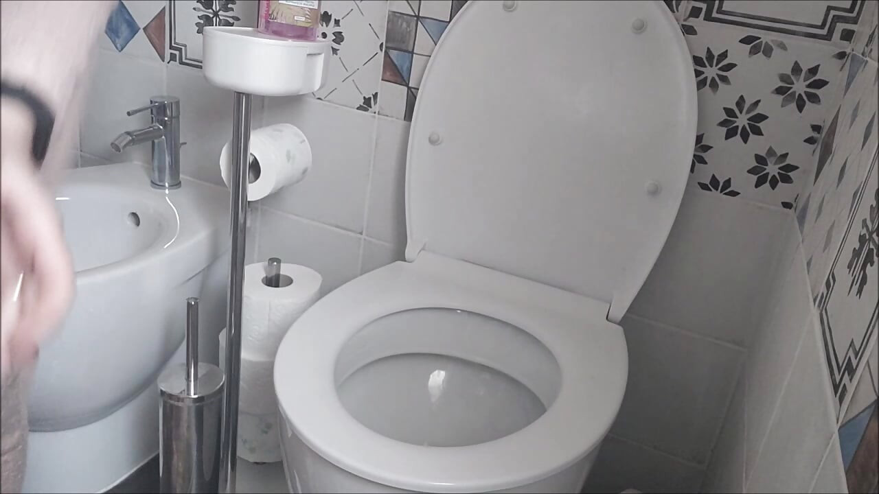 Eu preciso urgentemente urinar