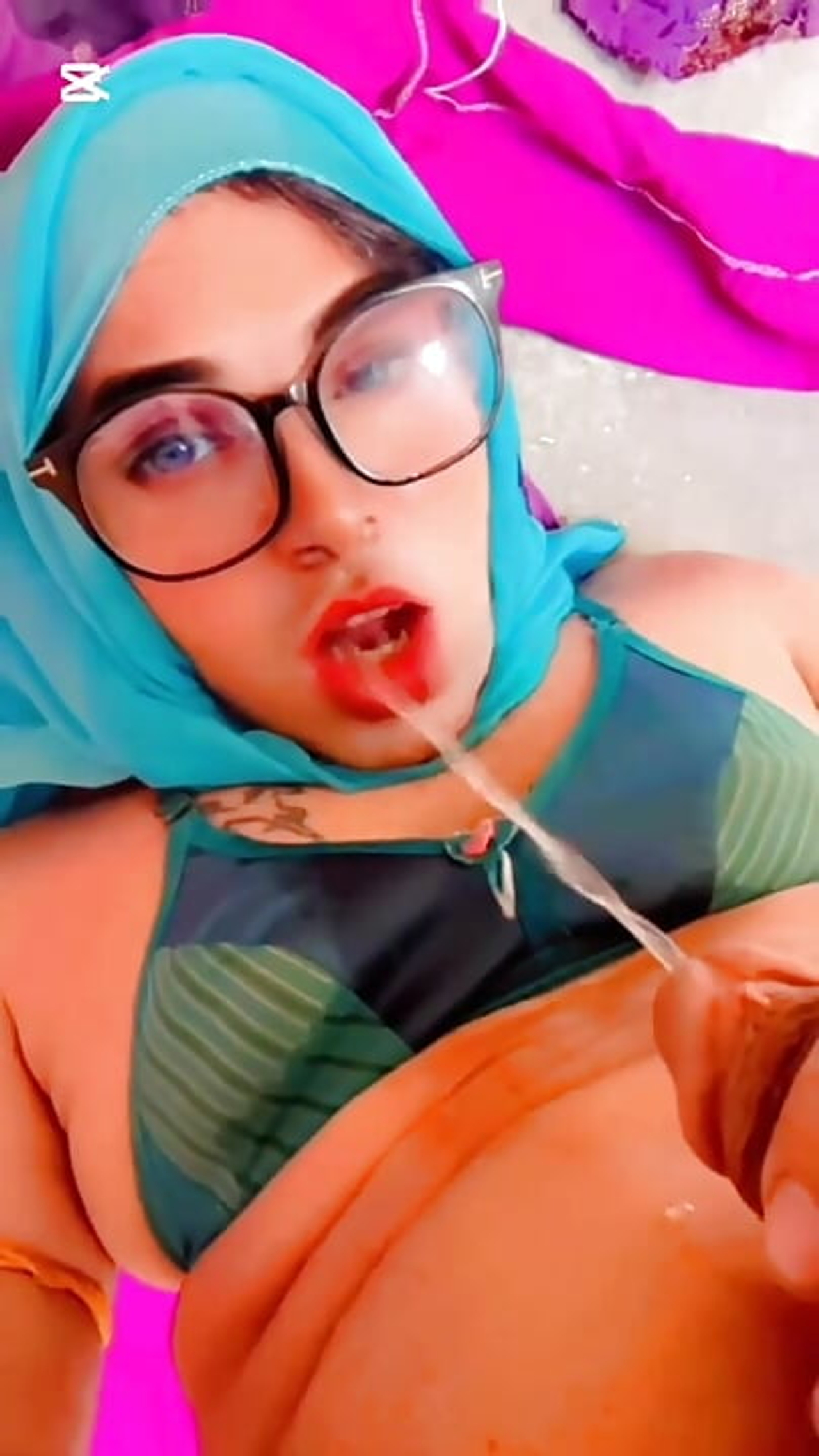 Beautiful Hijabi Transgender Peeing in Mouth