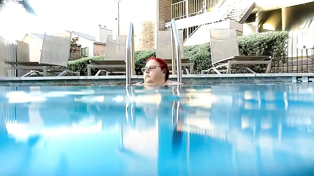 Watch BBW Nurse Vicki Exercise in Pool with Underwater Camera See My