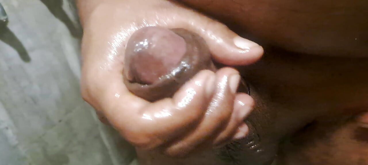 Oily masturbate for eased my cock