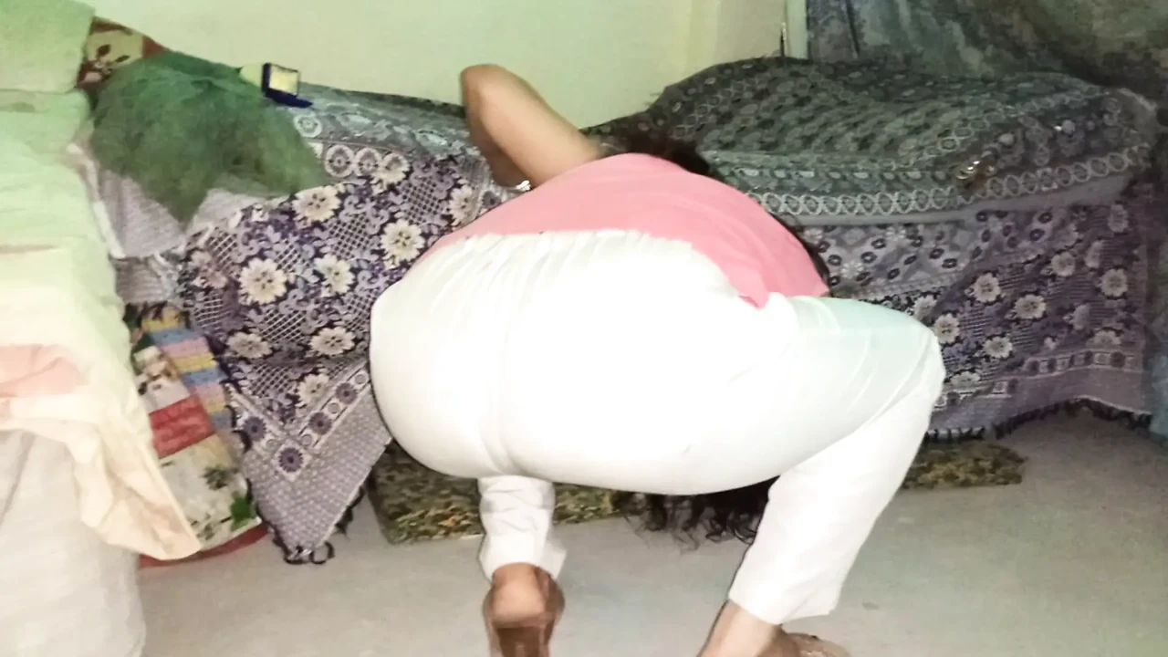 OHHH NO, MY DESI MAID STUCKED UNDER BED