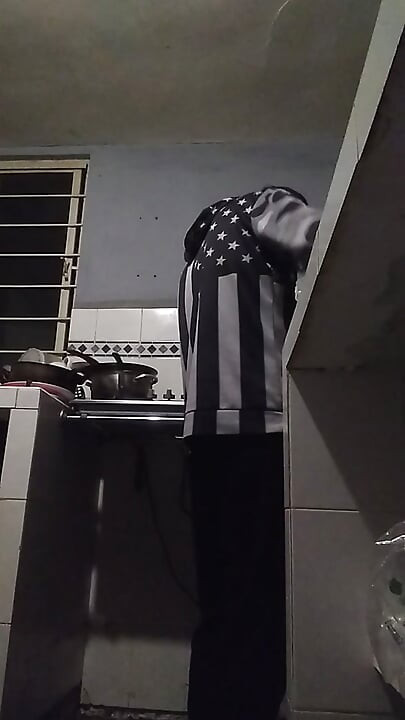 Preparing Food in Sexy Style