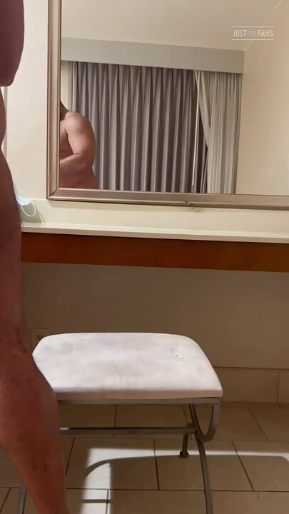 Muscle bear ass play