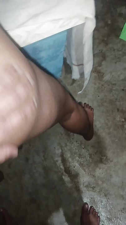 Desi stiefcousine mit nachbarin genossen