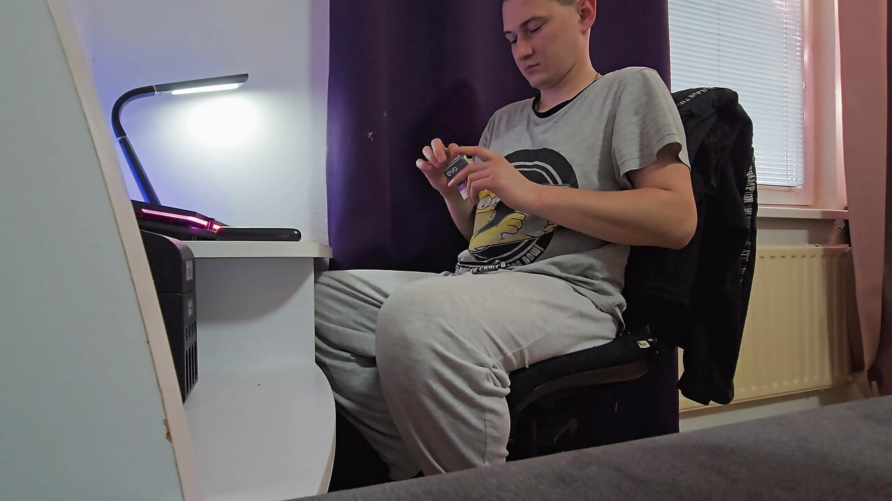 Horny Morning. Reaching Orgasm While Watching Porn