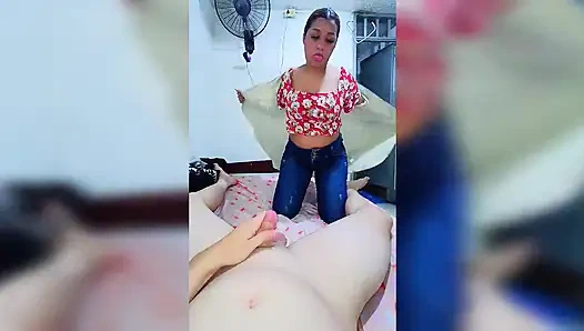 Ich heuere eine echte Prostituierte an, ich ziehe das Kondom aus und wir ficken in einem Motel in der Toleranzzone von Medellin, Kolumbien