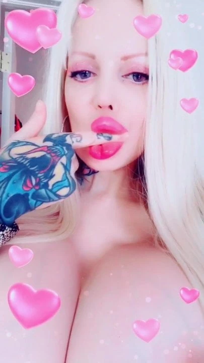 나와 채팅하는 Sabrina sabrok