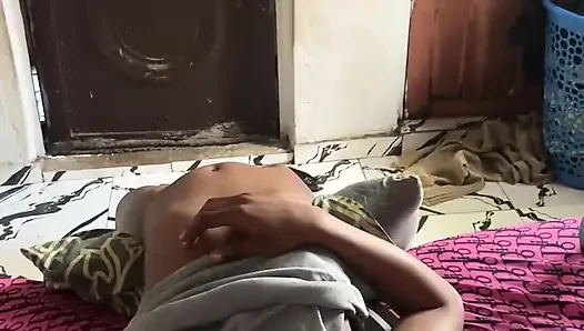 Жесткая долбежка киски моего сводного брата, пока родители на отбивной