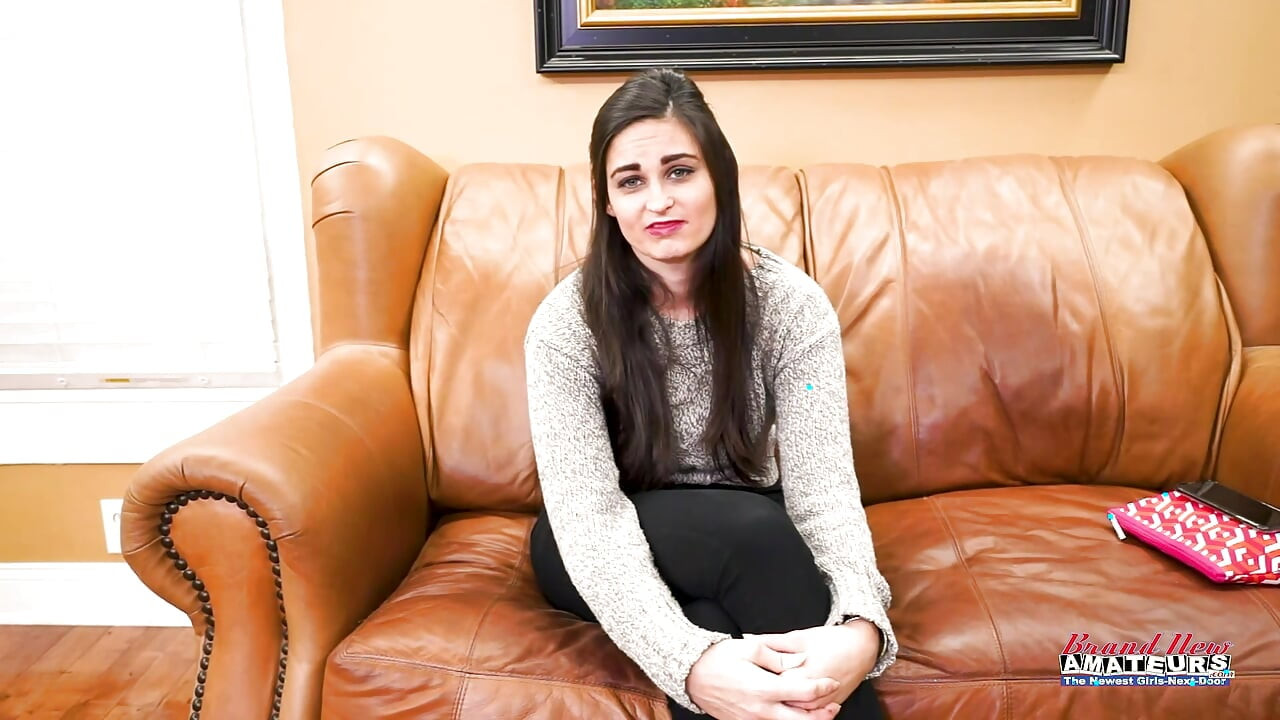 Busty Brunette Elliot Deepthroats A Dick And Gets Banged In Doggystyle!