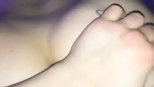 O şişman götü ve amcığı iyi sikiyor