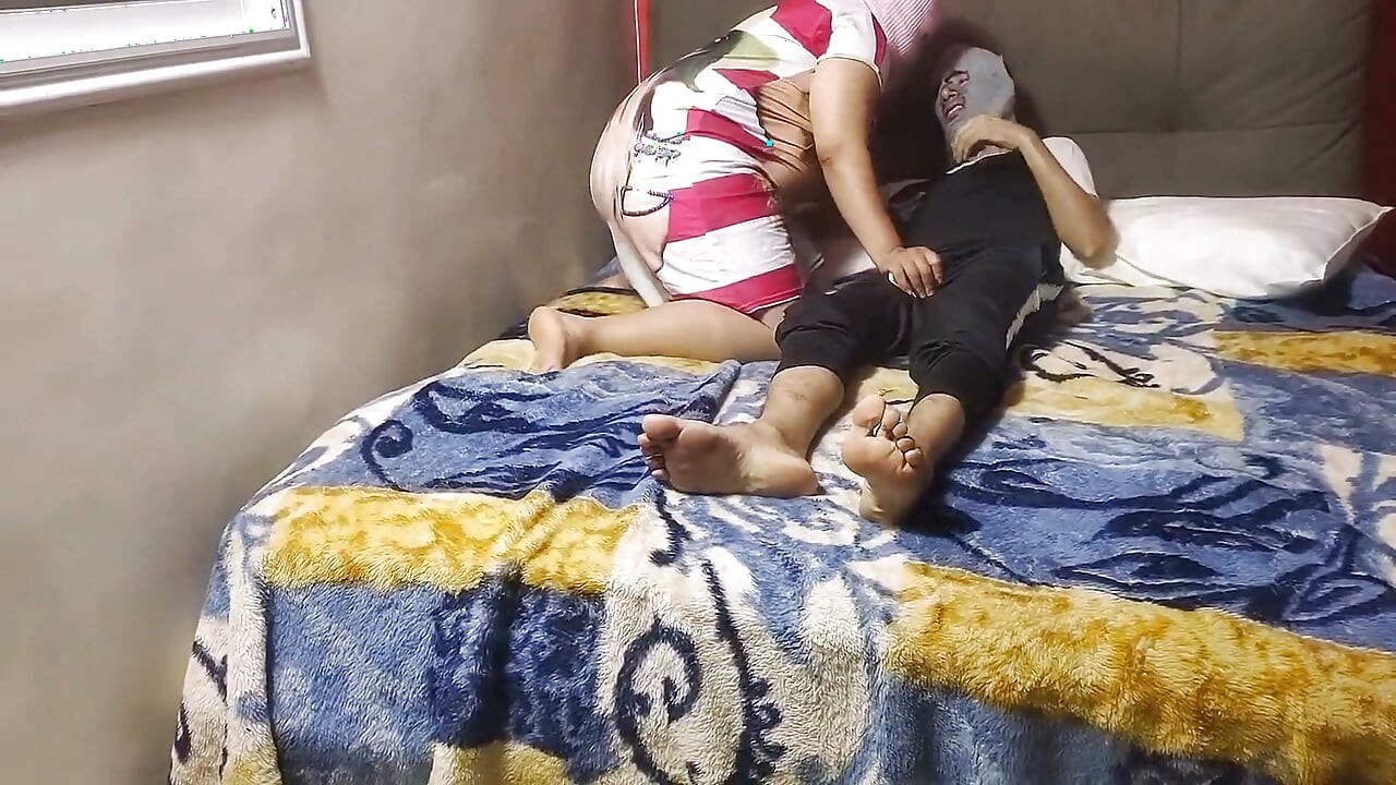 BBW žena duboko guta ogroman kurac arapskog muškarca