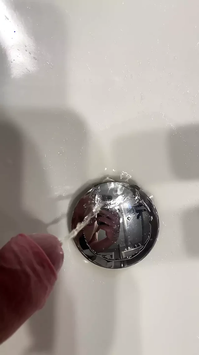 Pee Hot Shower