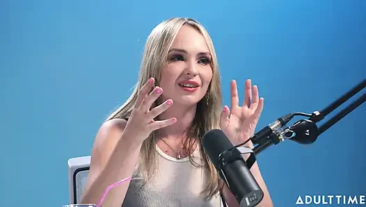 Lilly Bell Exhibitionism, Sexting, & Empowerment | the Adult Time Podcast