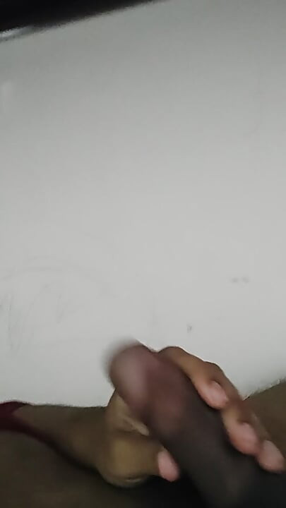 Tvrdi kurac želi pičku da jebe