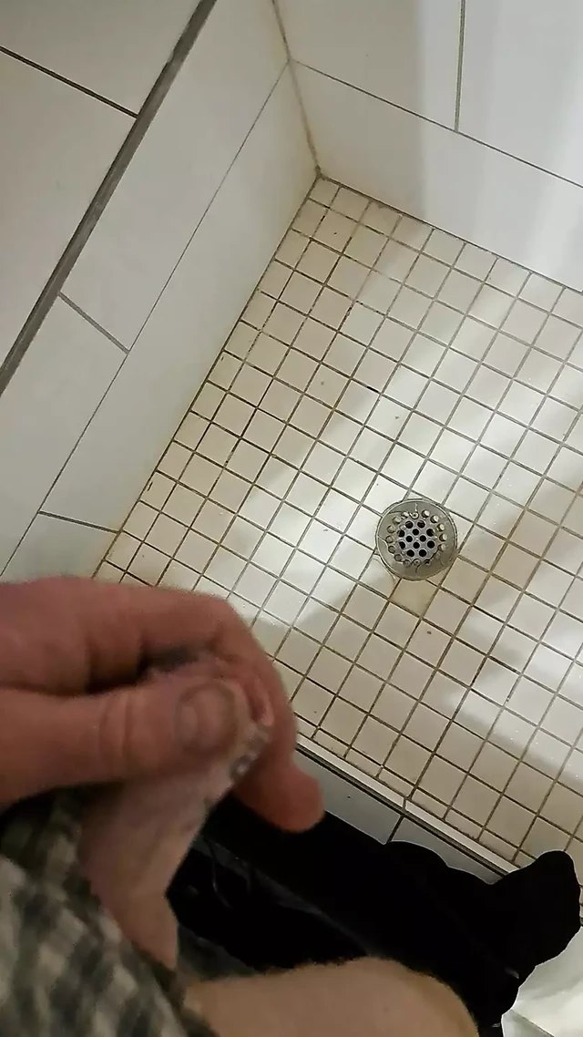 Shower pissing