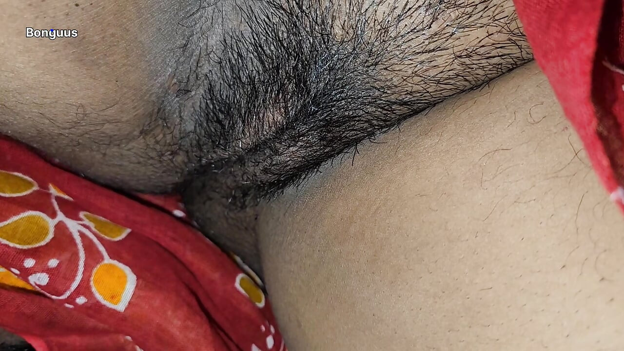 Desi Aunty Sharing bed Wet creamy Pussy Hot Sex