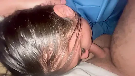 Blowjob pagi membuat hariku lebih indah