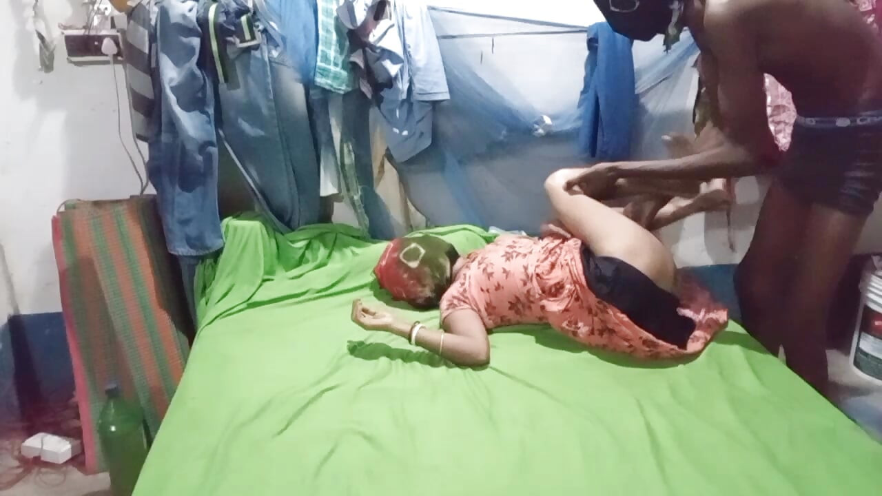 Hintli ateşli götlü seksi köylü kadın romantizmi