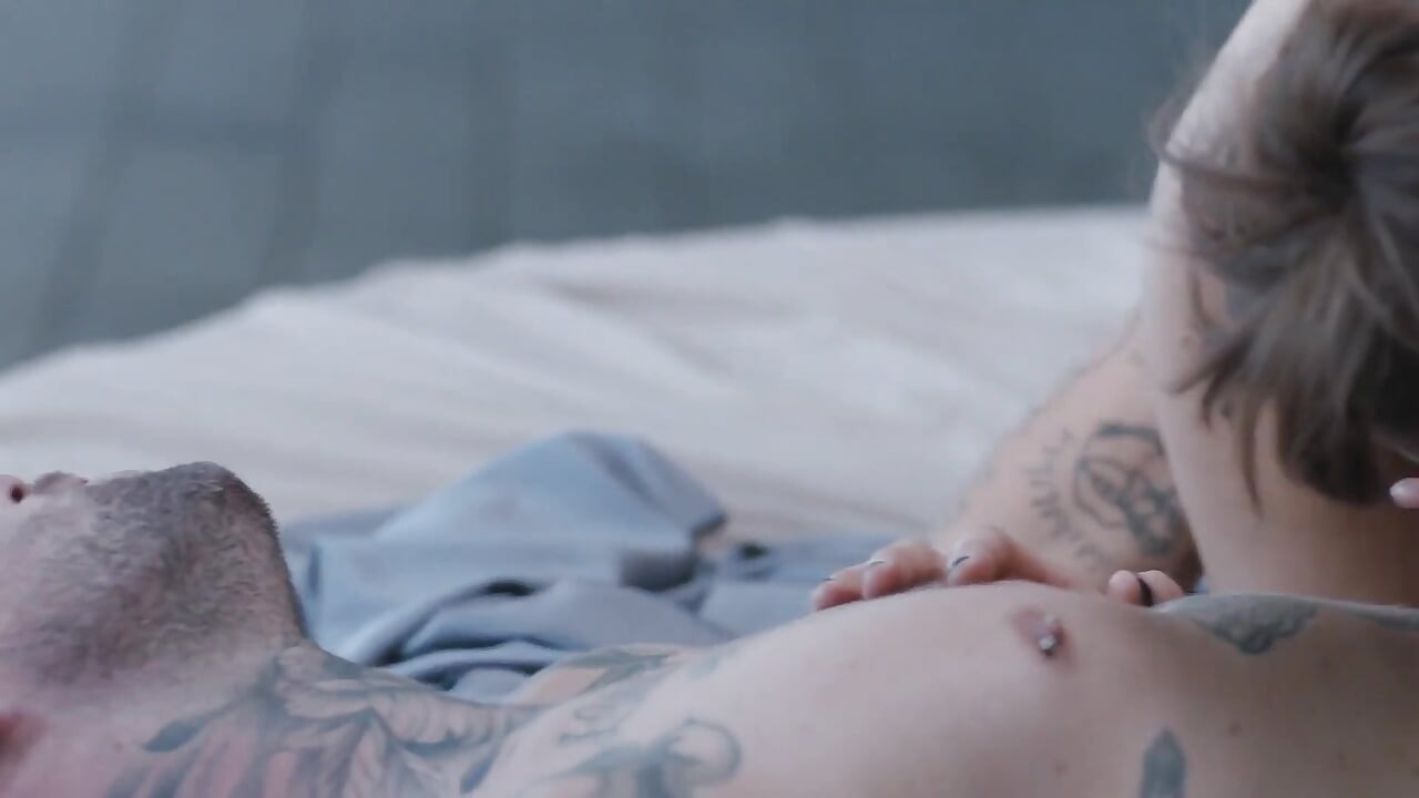 Nghiện ink - erika ham muốn