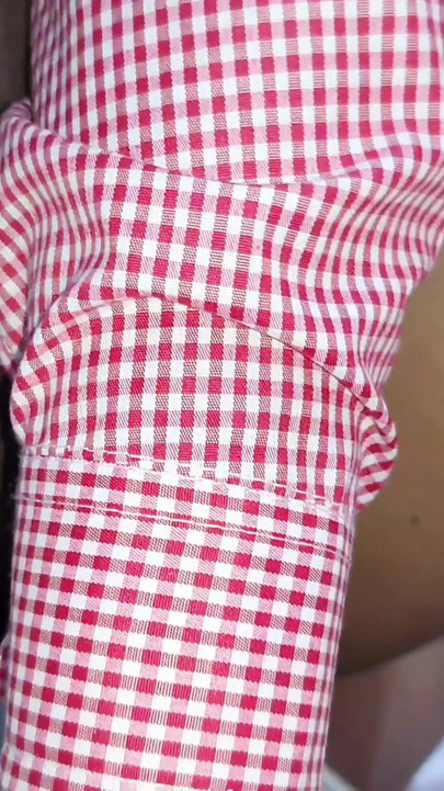 Momento icônico de "Jovem universitária indiana experimentando sexo pela primeira vez - áudio hindi completo"