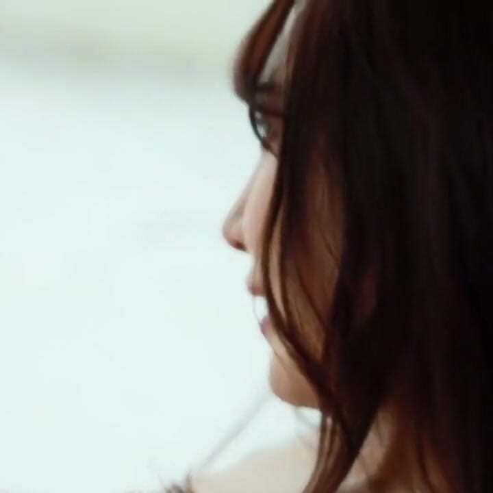 A Stunning Gaze with Unforgettable Allure -part2