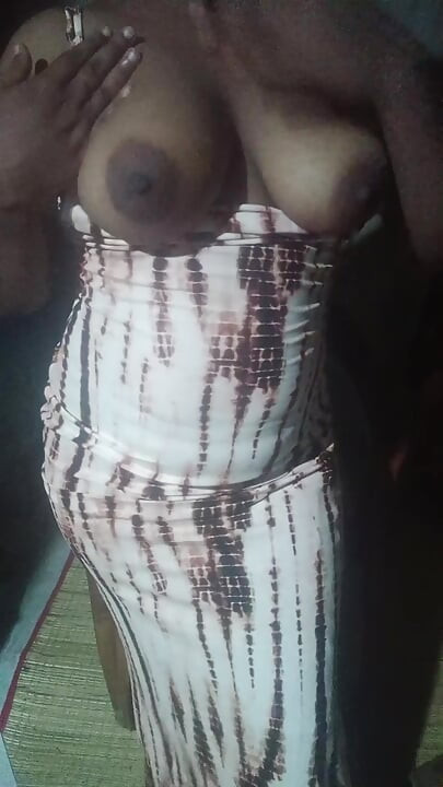 Desi vabhi Big boobs and village Desi hottest girls