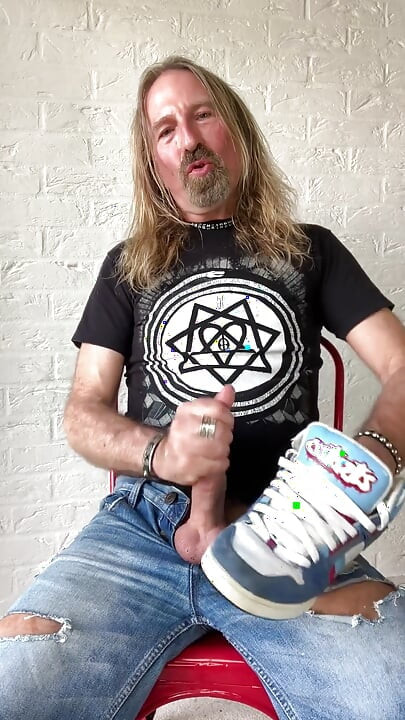 Longhairdude Wanks and Cums with Osiris Trainers, Torn Jeans, Tshirt