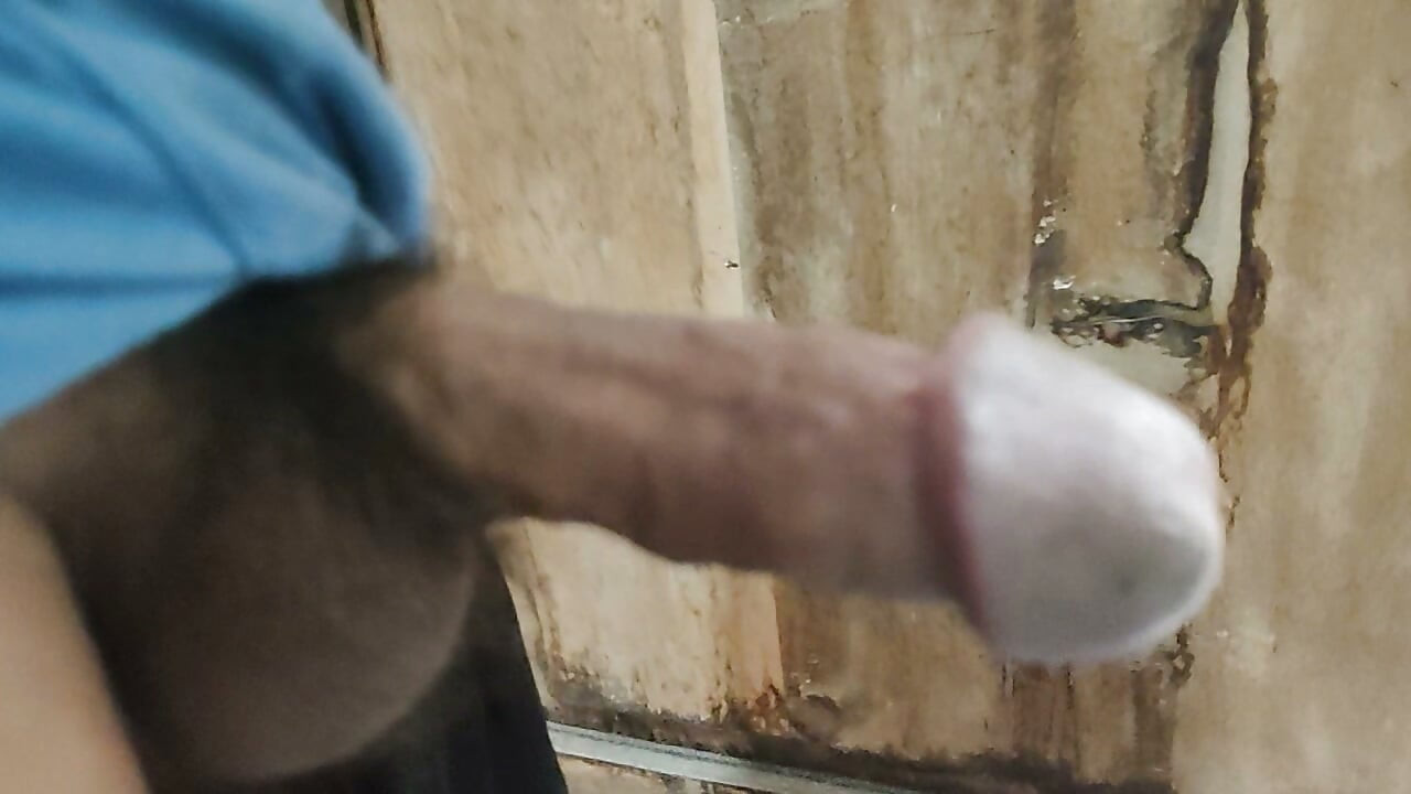 Big head dick comes out thick cum