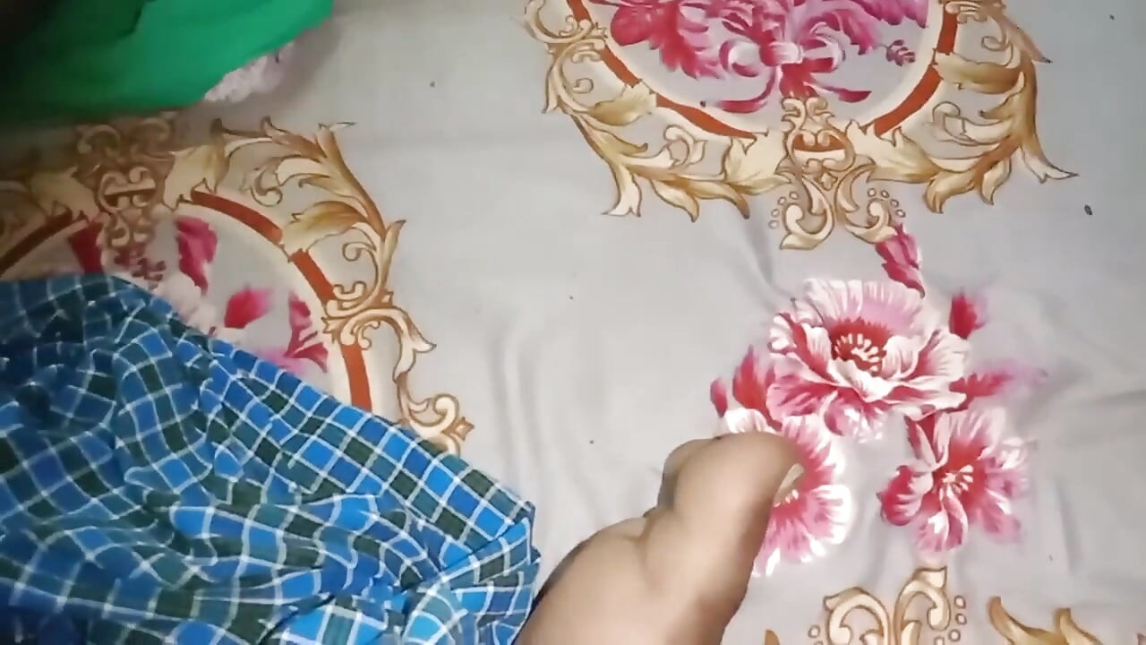 Indian National Number Vaara Vantaa if You Have Sex with Me for the First Time