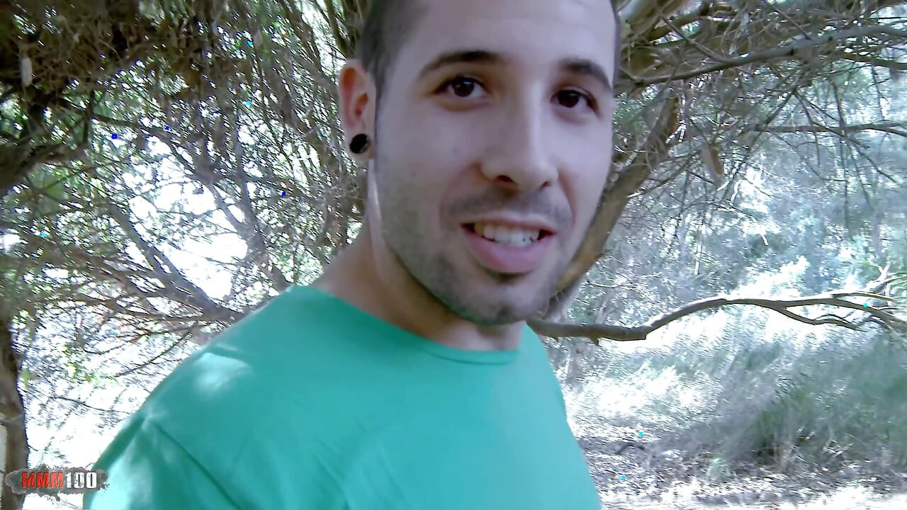 Jessica Jensen: British Pornstar Jessica Jensen Fucked in the Woods by 2 Spanish Guys