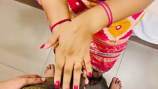 Ibu hot temanku nyepong kontolku dan ngentot posisi cowgirl.