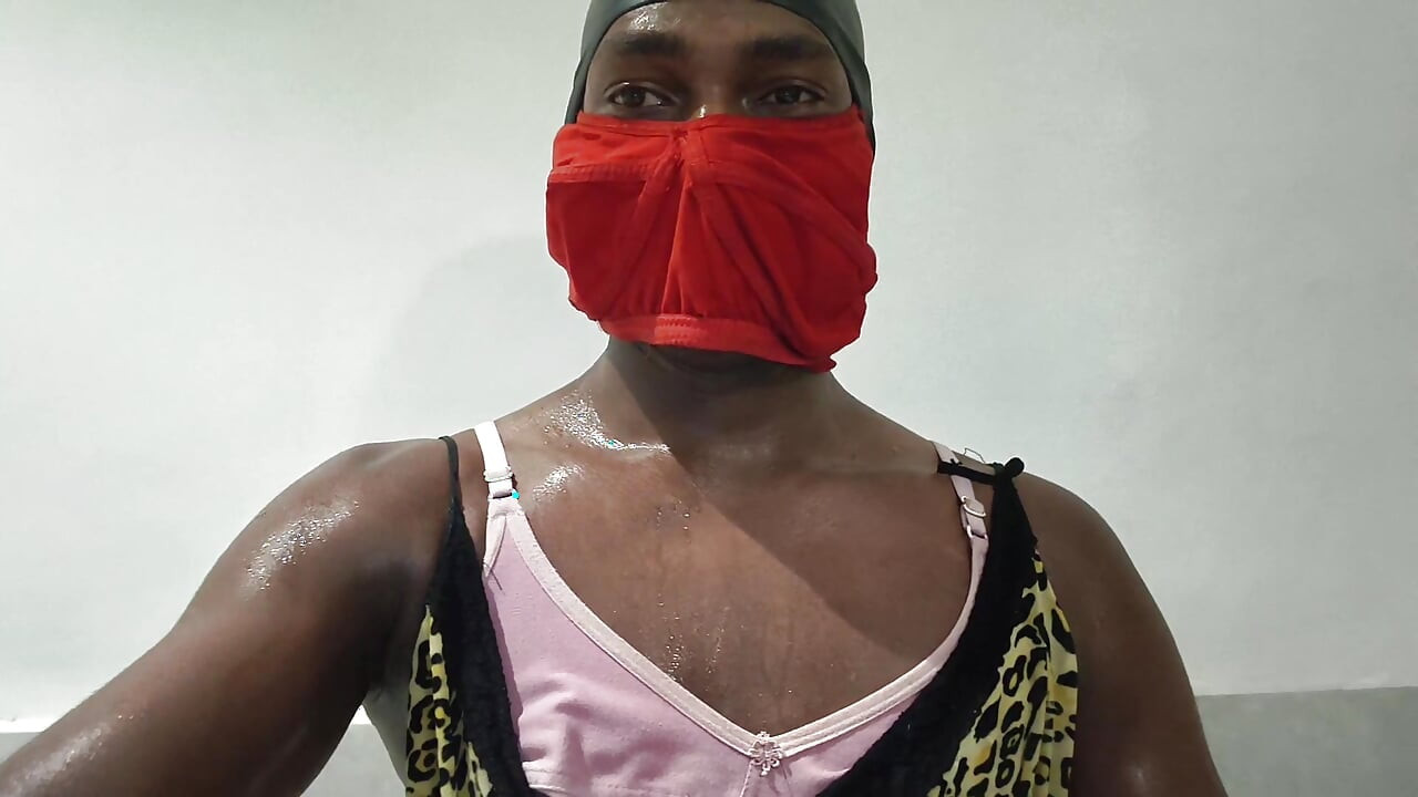 BANCI INDIA TRANSGENDER MENIKMATI SOLO