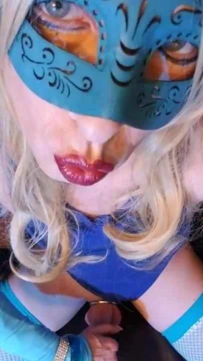Super Smoking Hot CD Jerking Tease