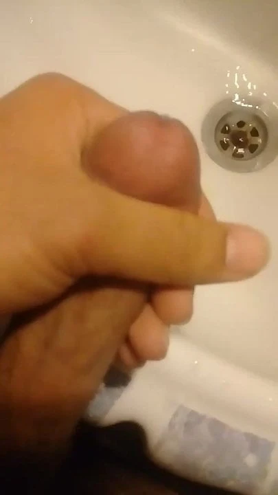 iranian gay wc Masturbation