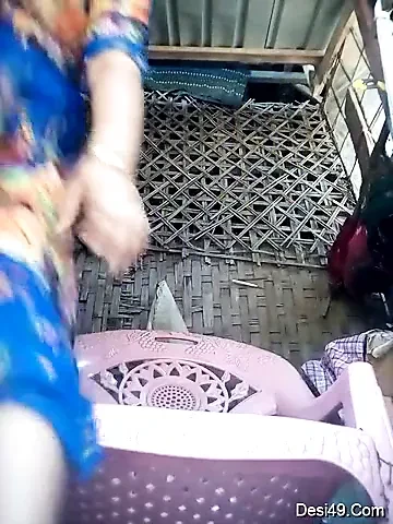 Unsatisfied Muslim Bhabi