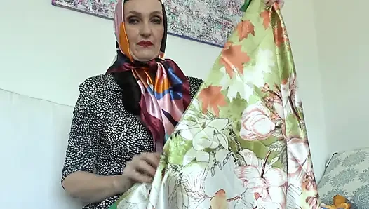 Meine glänzenden Satin scarves werden Dich andrehen! Lady Victoria Valente