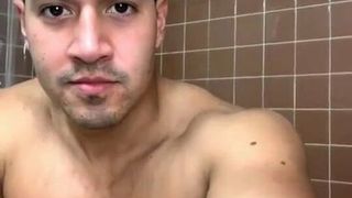 Cute Colombian Beefy Guy Flexing and Showing off