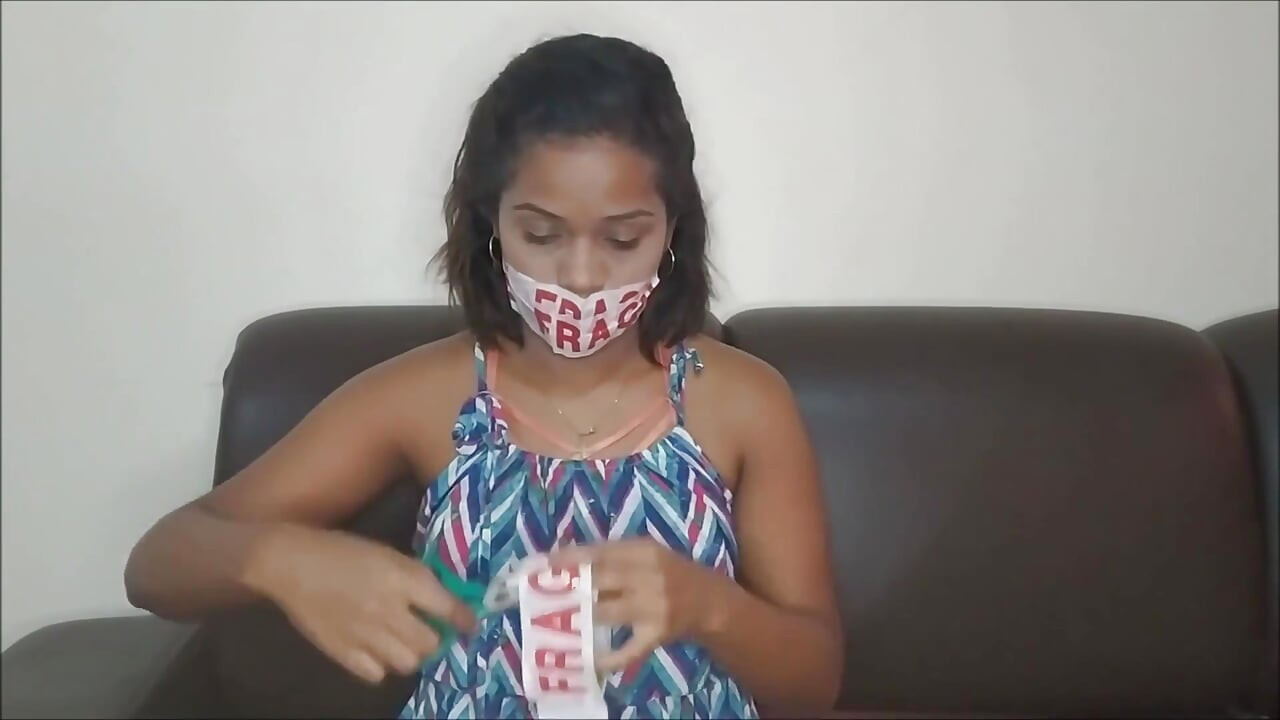 Novata latina de 20 años: ¡bienvenido al mundo del fetiche!
