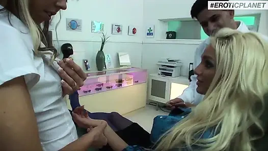 Big boobs - Threesome doctor